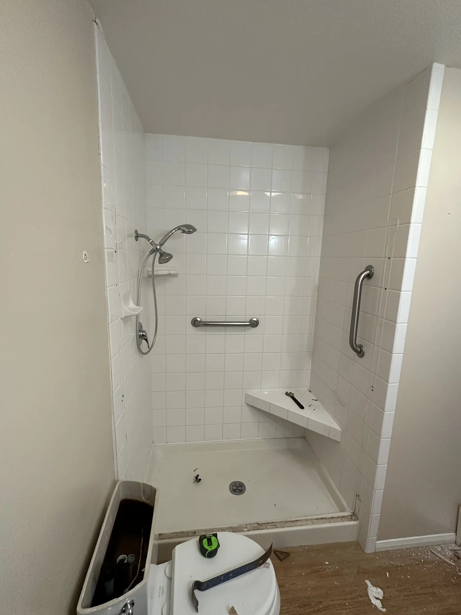 KBK Enterprises Bathroom Before